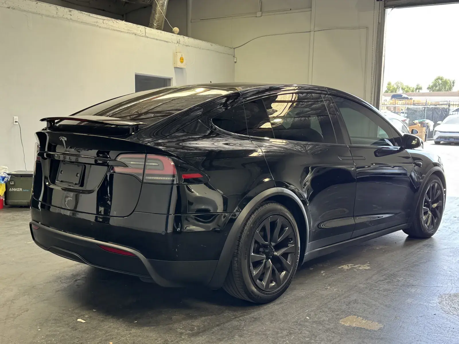 2023 Tesla Model X Long Range photo 4