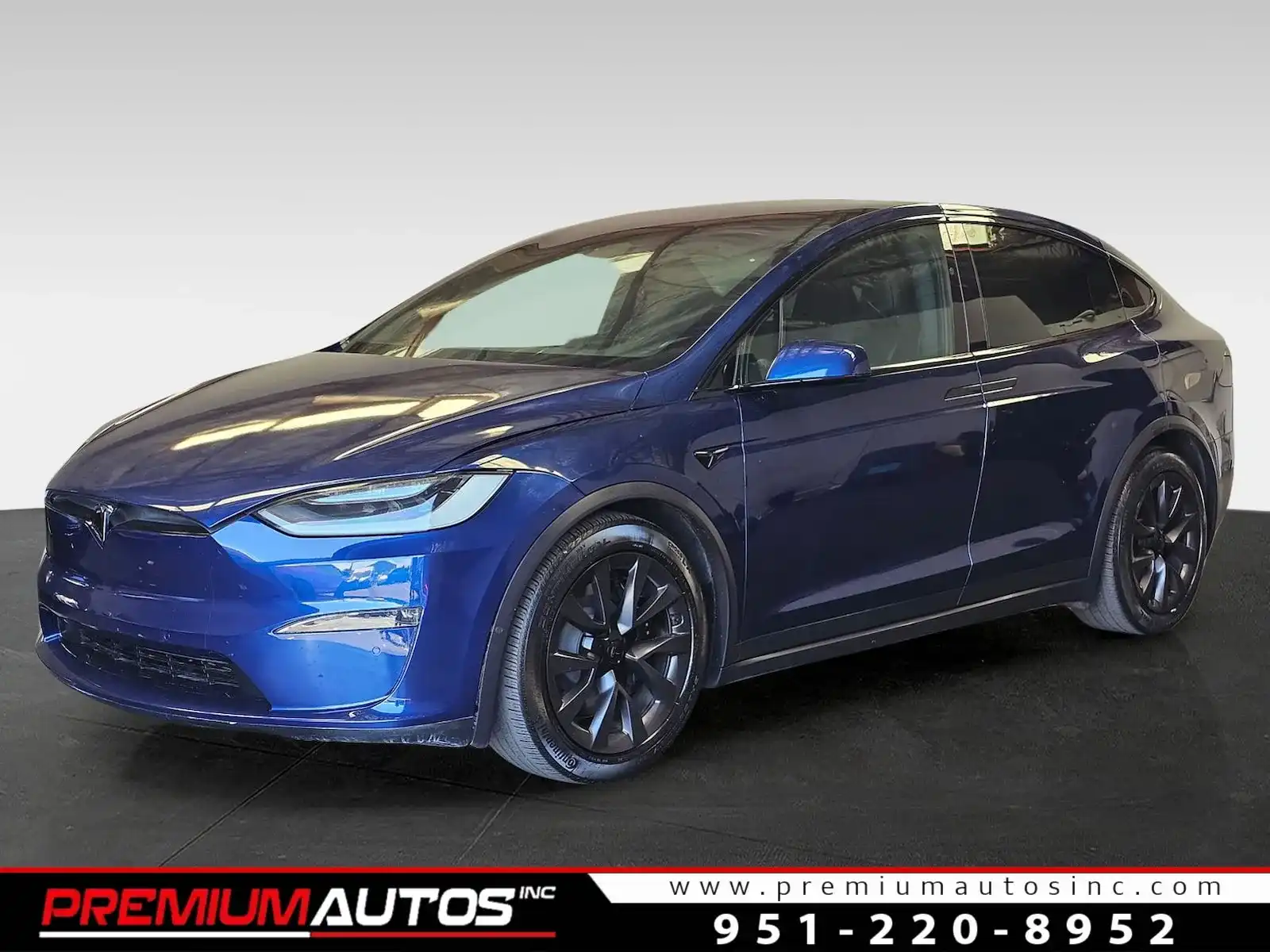 2023 Tesla Model X Long Range's photo