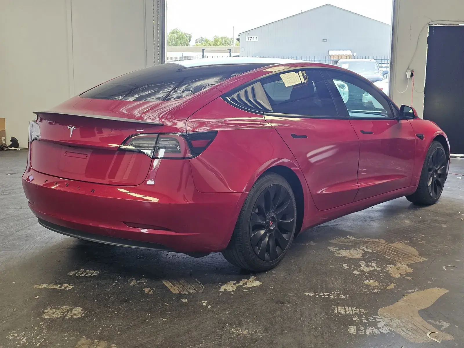 2021 Tesla Model 3 Standard Range Plus photo 4