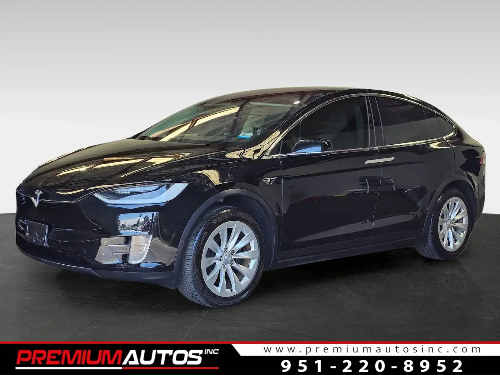 2019 Tesla Model X Long Range's photo