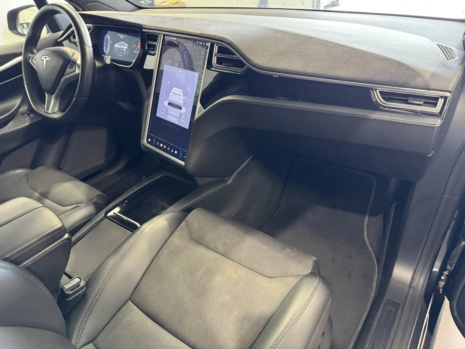 2017 Tesla Model X 100D photo 5