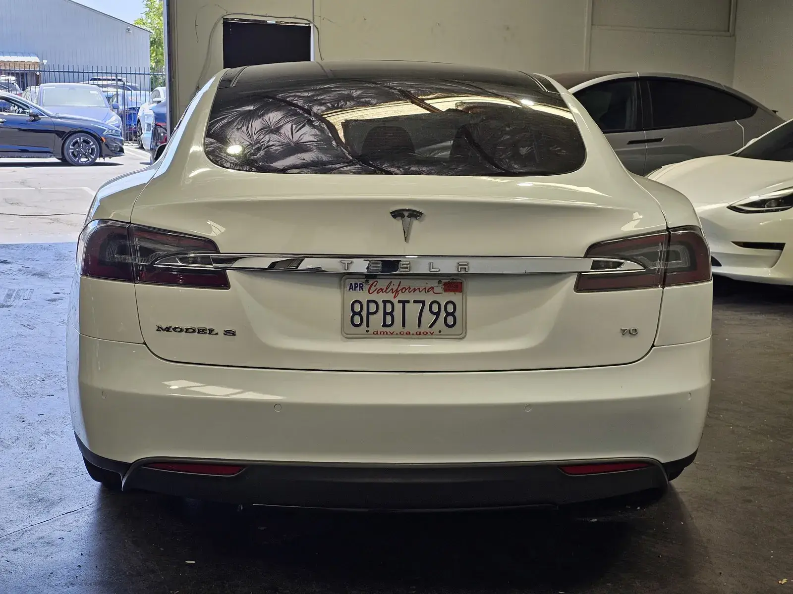 2016 Tesla Model S 70 photo 3