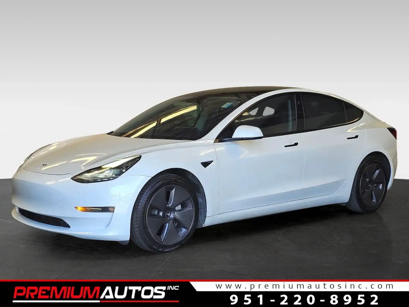 2021 Tesla Model 3 Long Range Dual Motor All-Wheel Drive's photo
