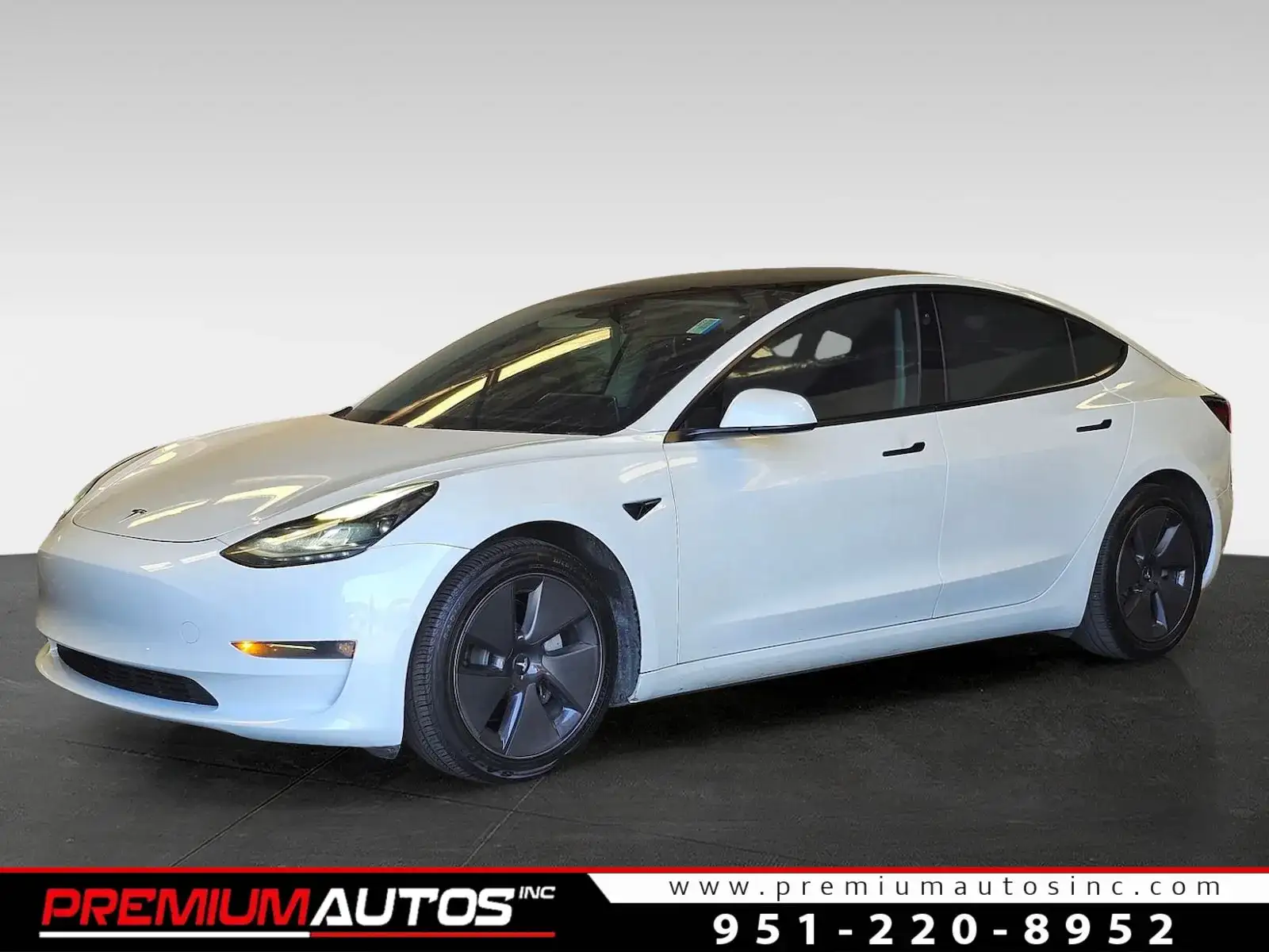 2021 Tesla Model 3 Long Range Dual Motor All-Wheel Drive's photo