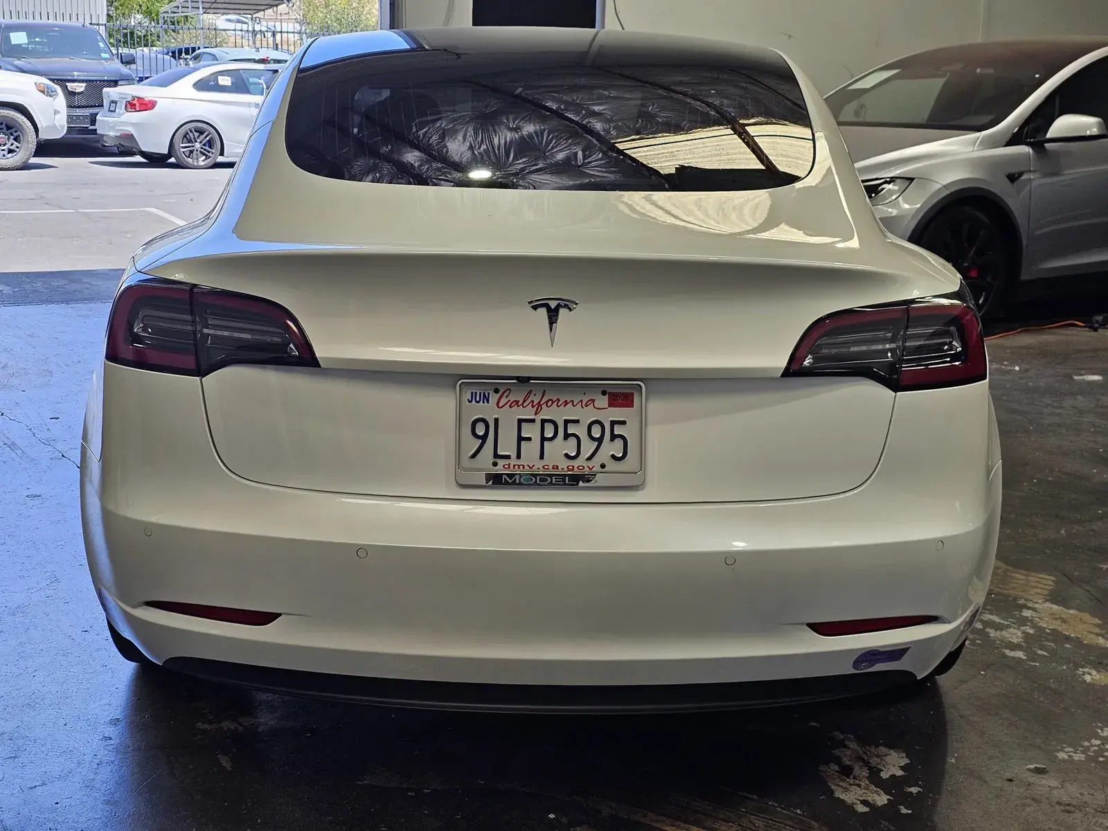 2019 Tesla Model 3 Standard Range Plus photo 3