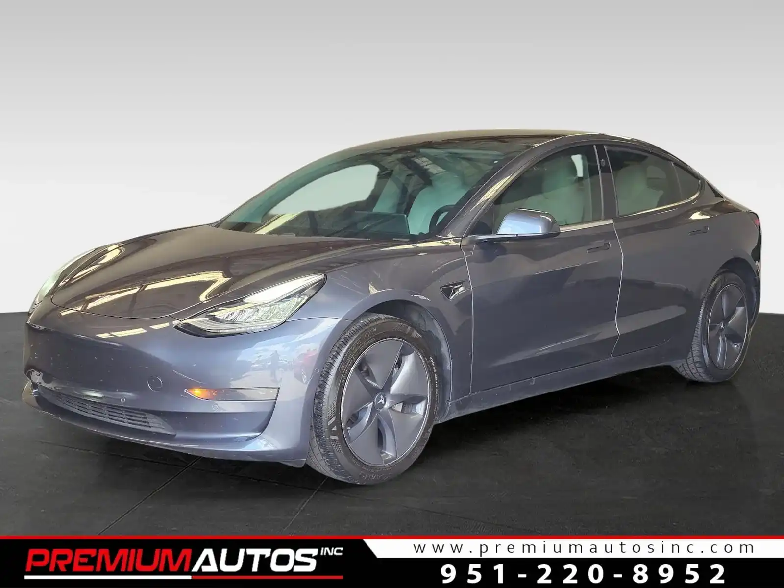 2019 Tesla Model 3 Standard Range Plus's photo