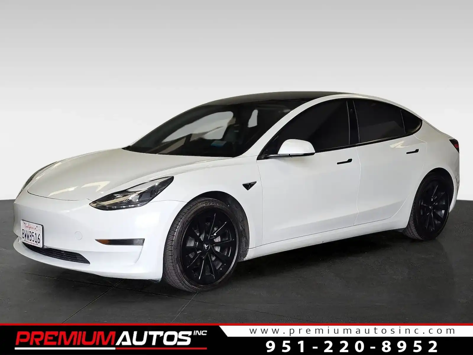 2021 Tesla Model 3 Standard Range Plus's photo