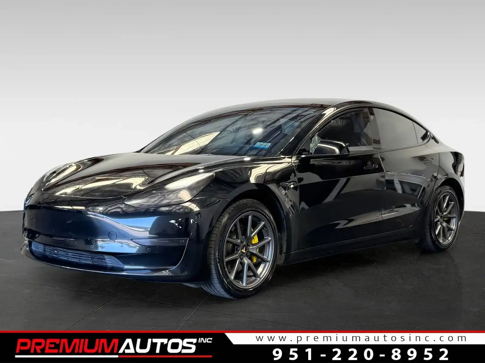 2022 Tesla Model 3 Long Range Dual Motor All-Wheel Drive's photo