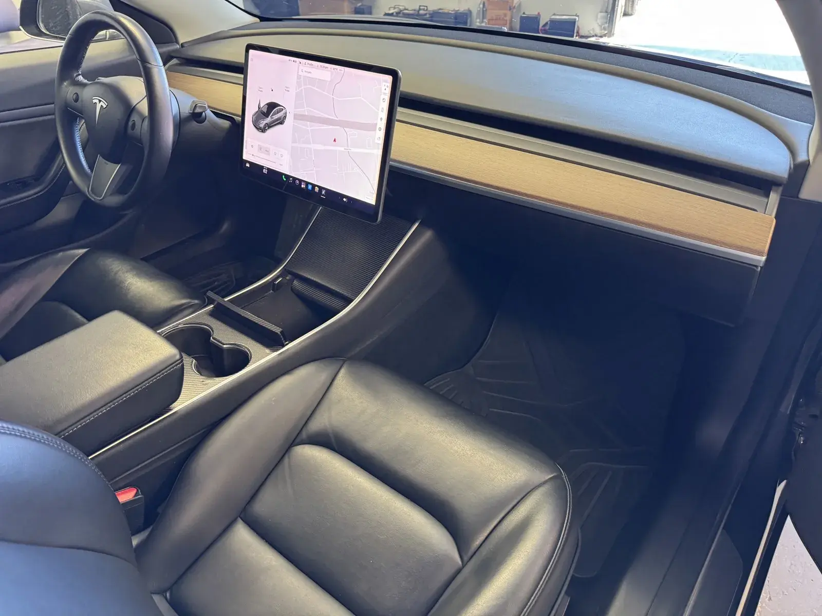 2019 Tesla Model 3 Standard Range Plus photo 5