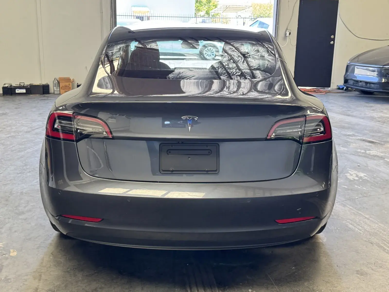 2019 Tesla Model 3 Standard Range Plus photo 3
