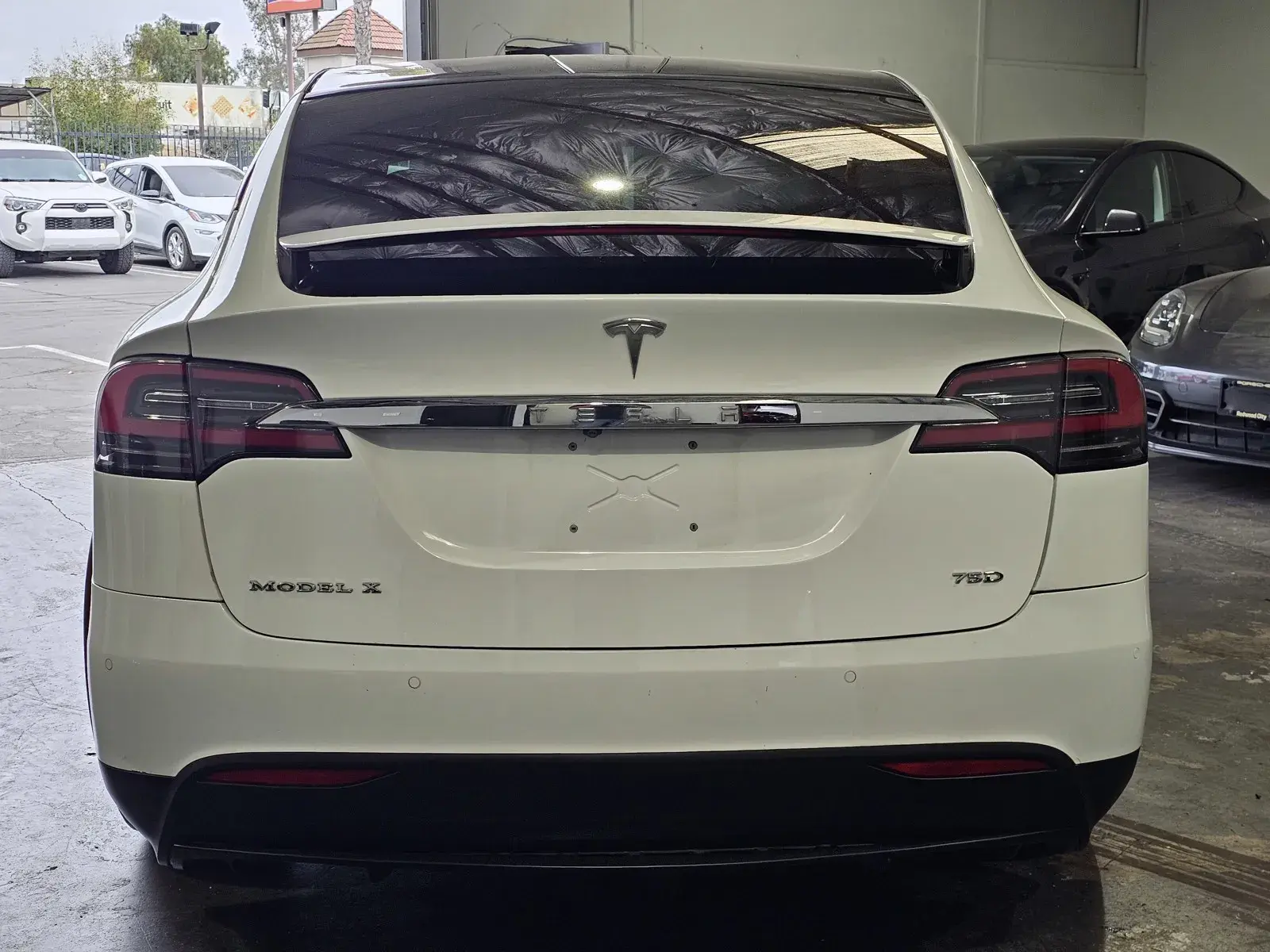 2016 Tesla Model X 75D photo 3