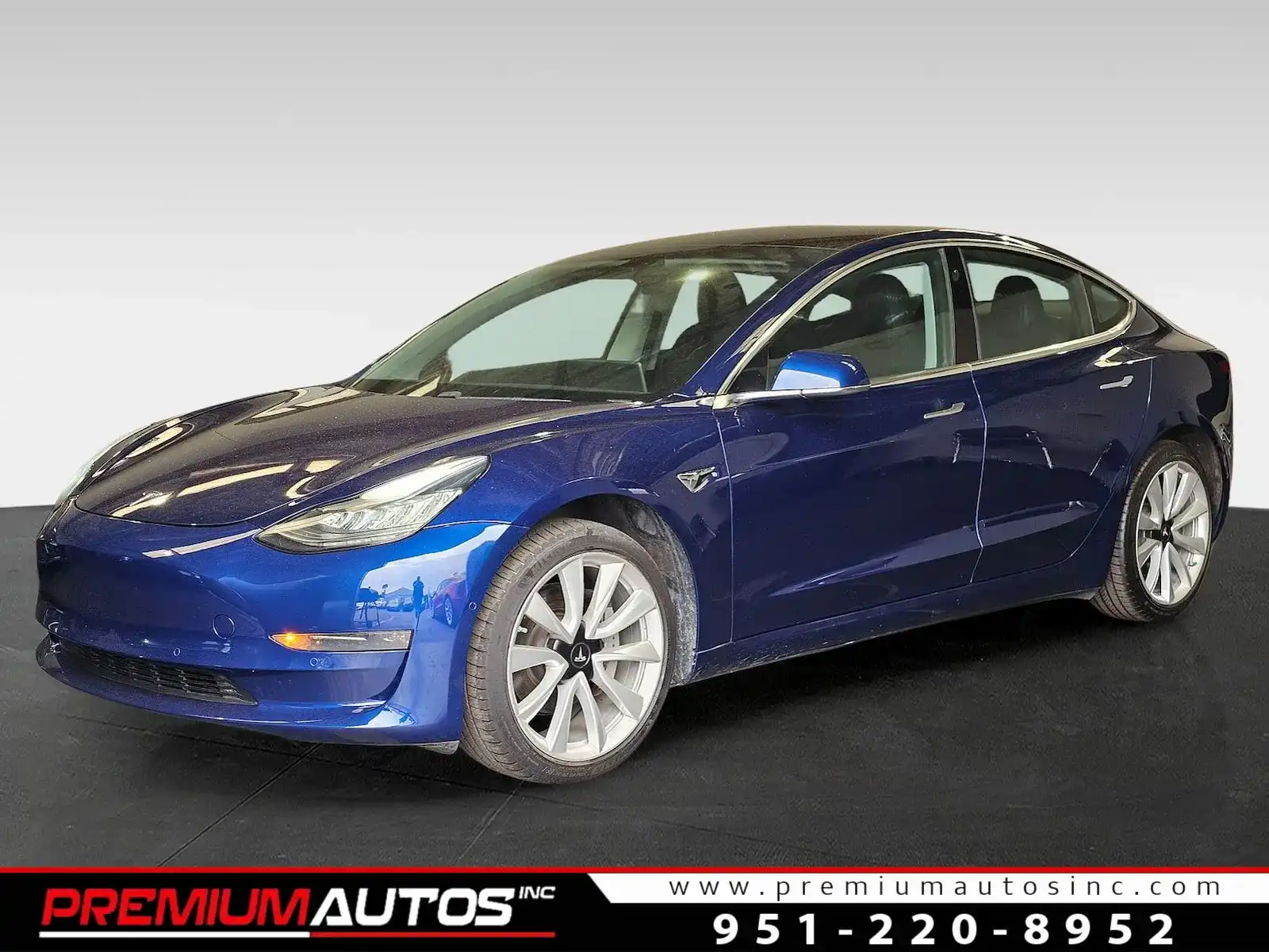 2019 Tesla Model 3 Standard Range Plus's photo
