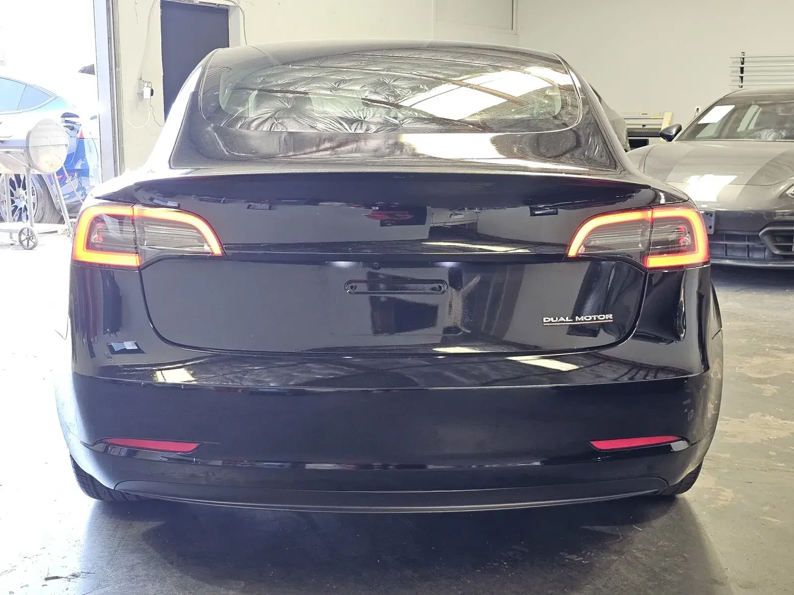 2023 Tesla Model 3 Performance photo 3