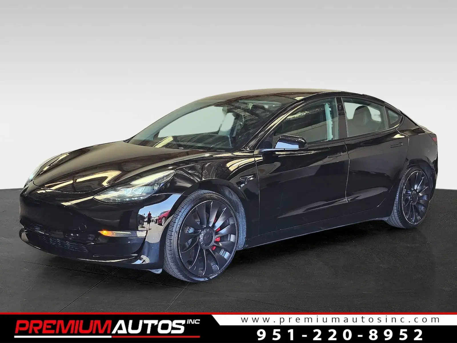 2023 Tesla Model 3 Performance photo 1