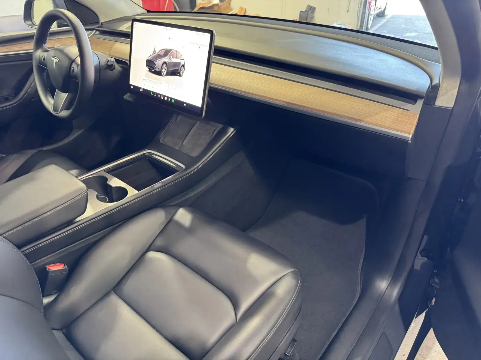 2023 Tesla Model Y Rear Wheel Drive photo 5