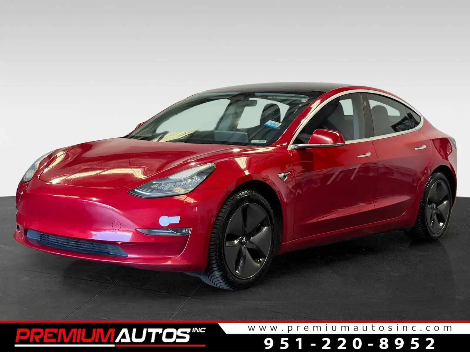 2018 Tesla Model 3 Long Range photo 1