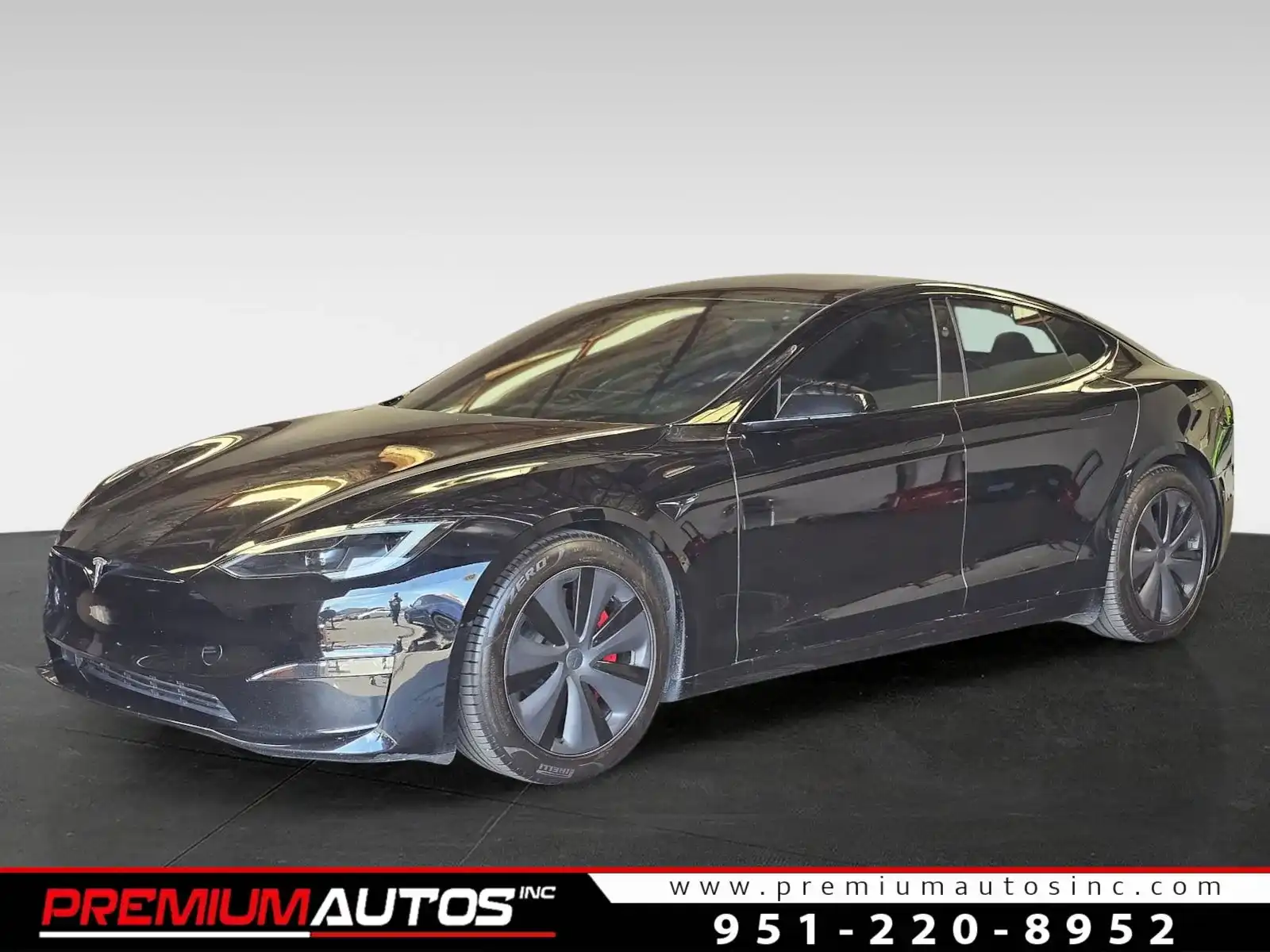 2023 Tesla Model S Plaid's photo