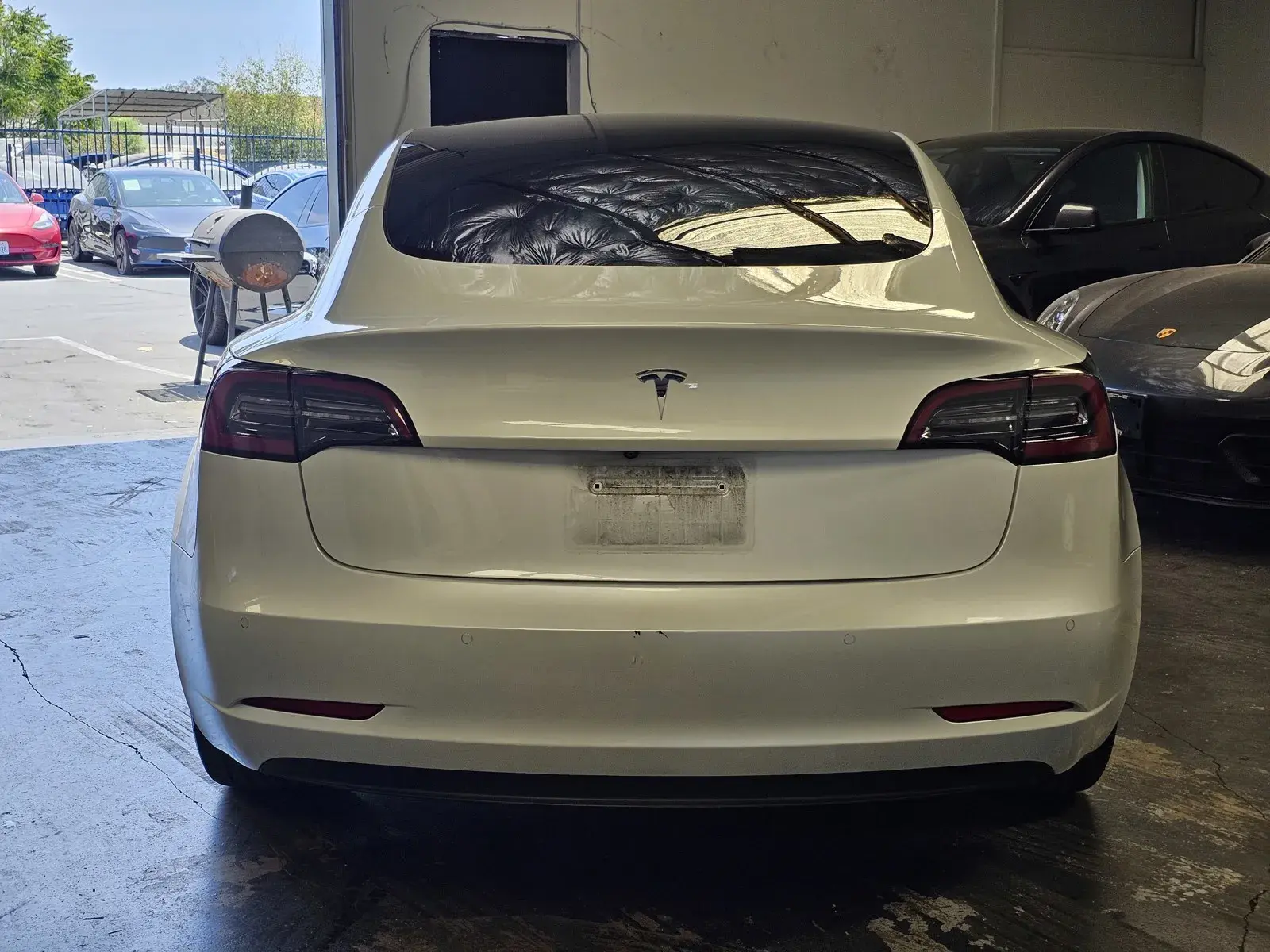 2021 Tesla Model 3 Standard Range Plus photo 3