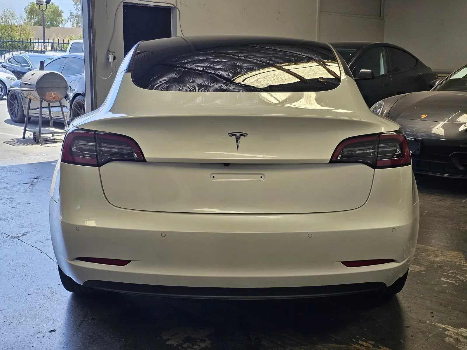 2021 Tesla Model 3 Standard Range Plus photo 3