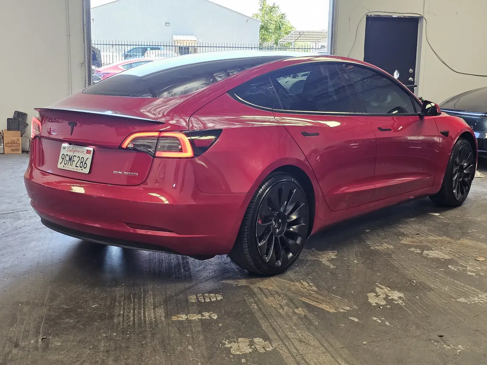 2023 Tesla Model 3 Performance photo 4