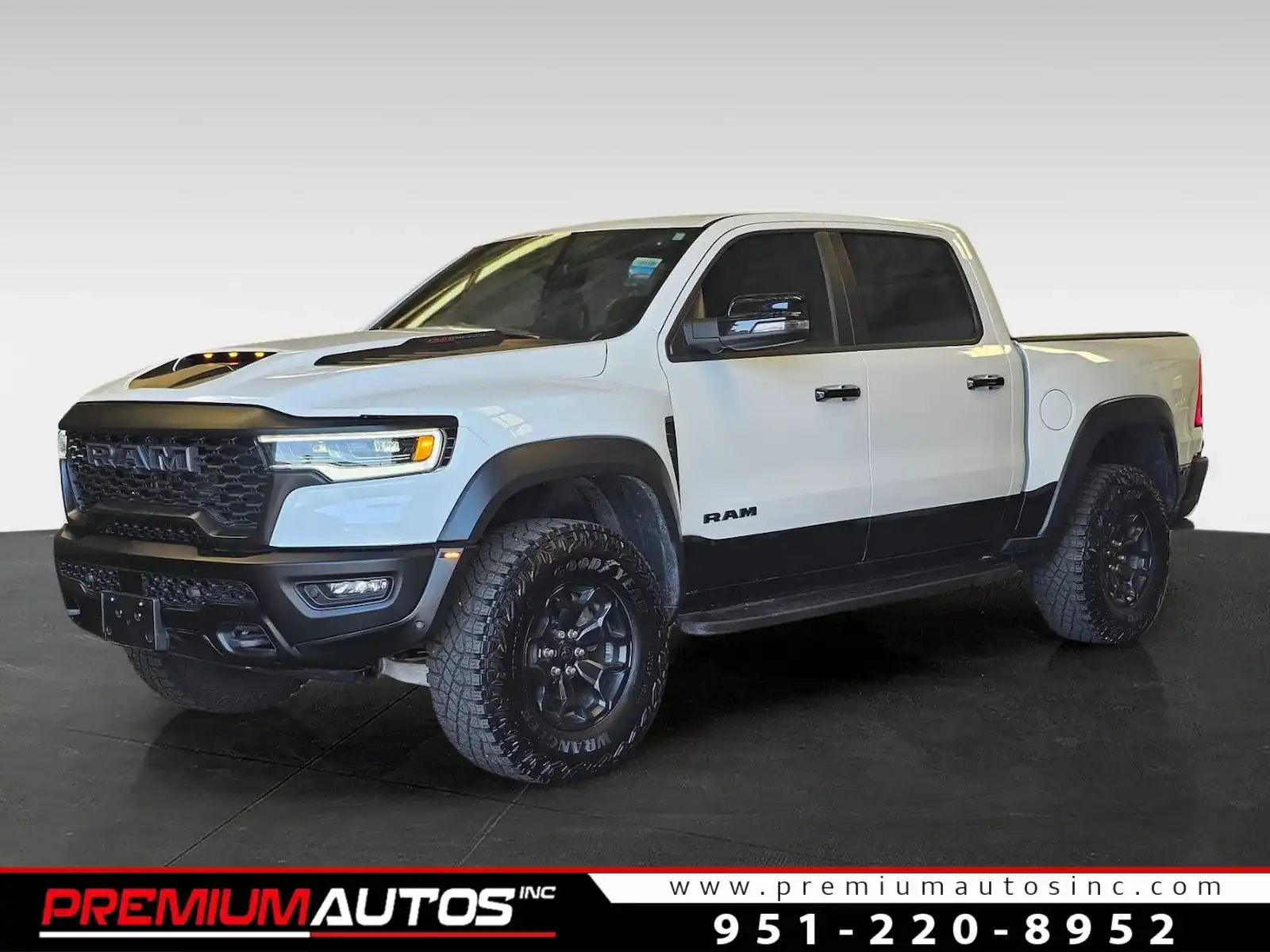 2025 RAM 1500 RHO 4x4 Crew Cab 5'7's photo