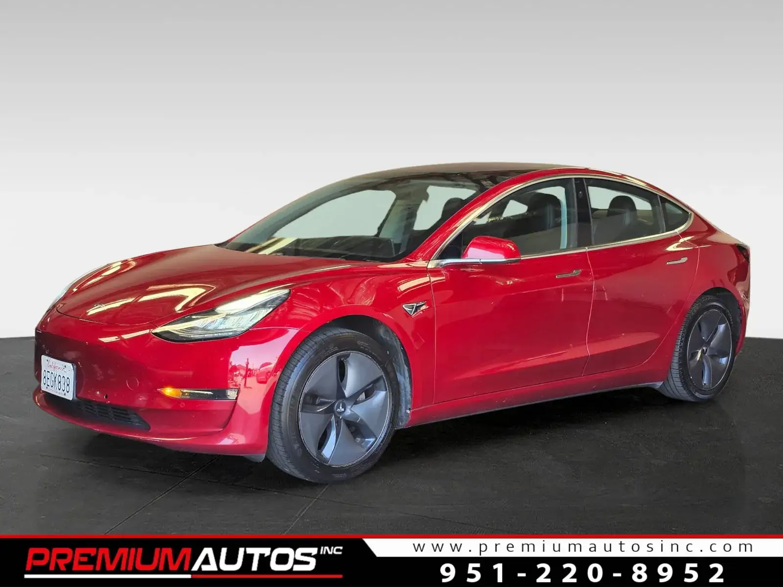 2018 Tesla Model 3 Base photo 1