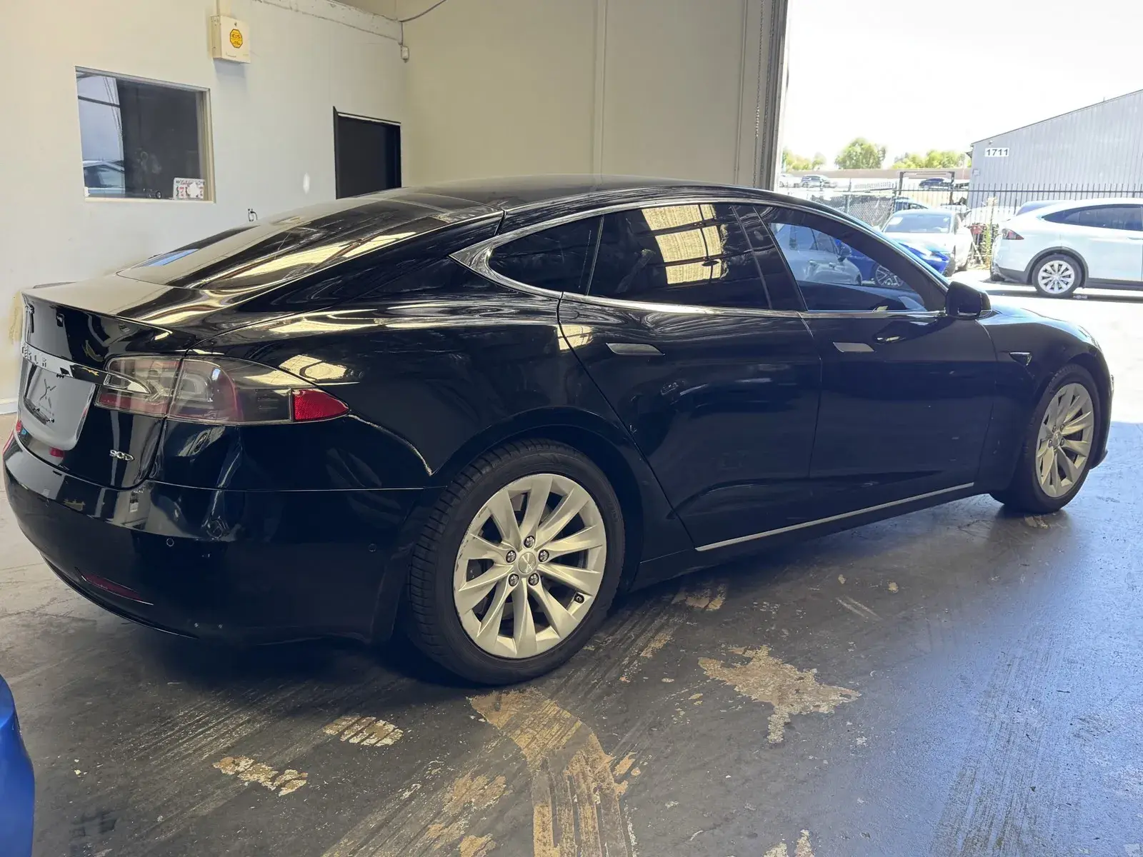 2017 Tesla Model S undefined photo 4