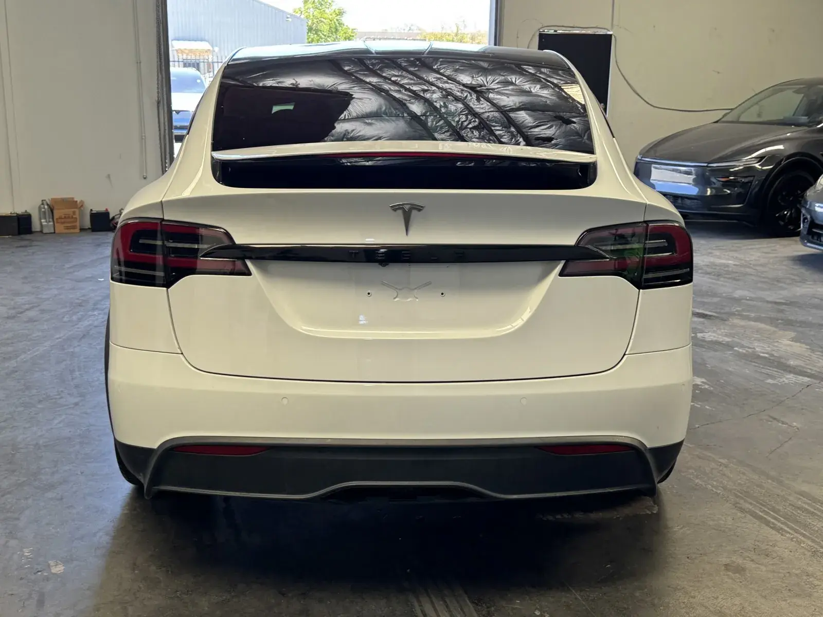 2023 Tesla Model X Long Range photo 3