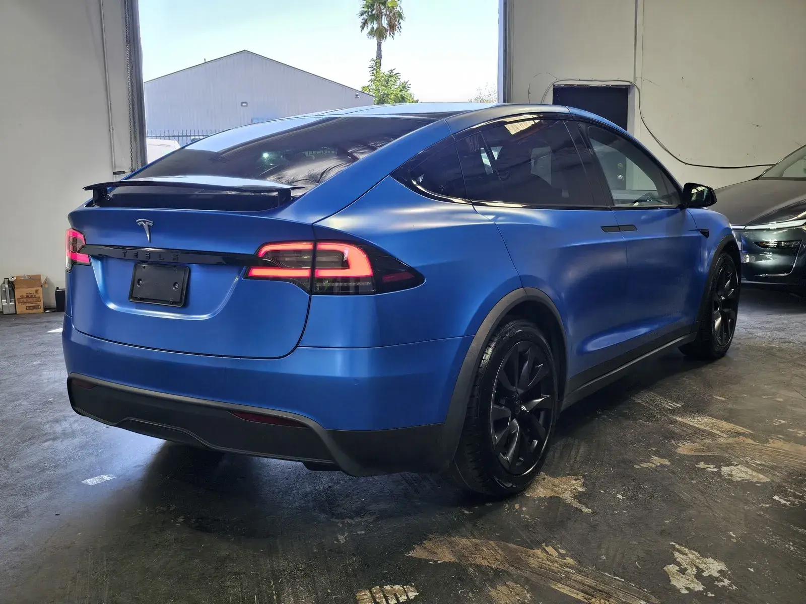 2023 Tesla Model X Long Range photo 4