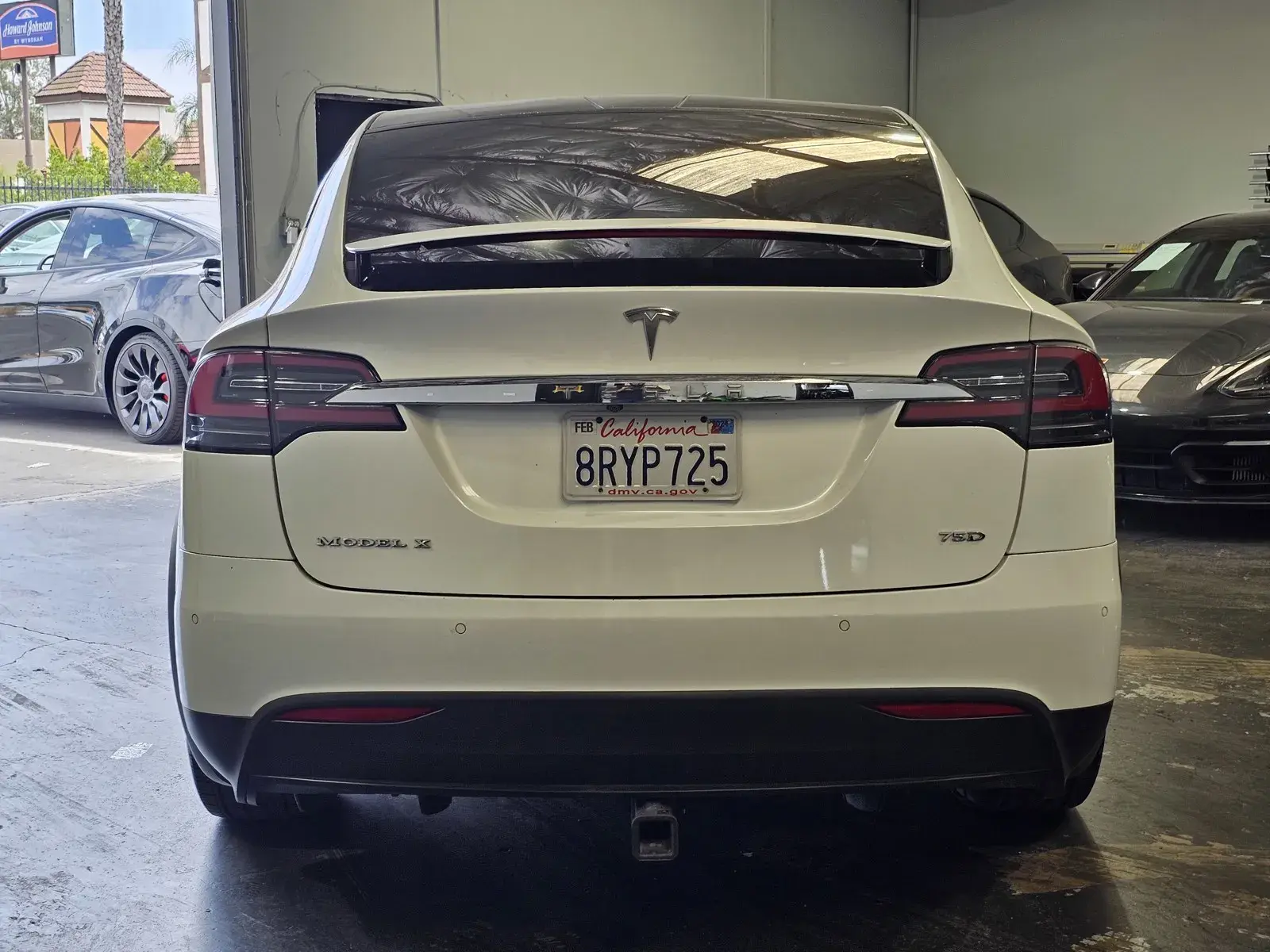 2017 Tesla Model X 75D photo 3