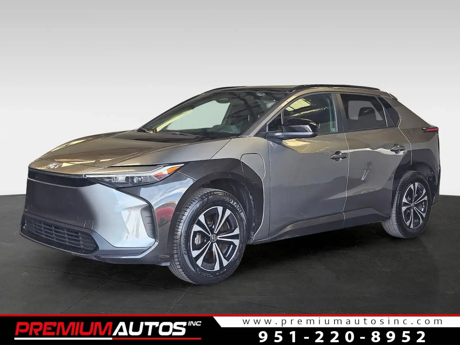 2025 Toyota bZ4X XLE AWD's photo