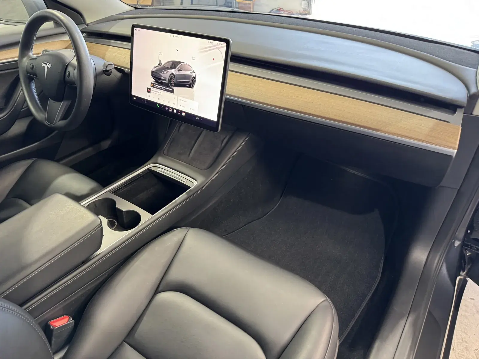 2023 Tesla Model 3 Performance photo 5