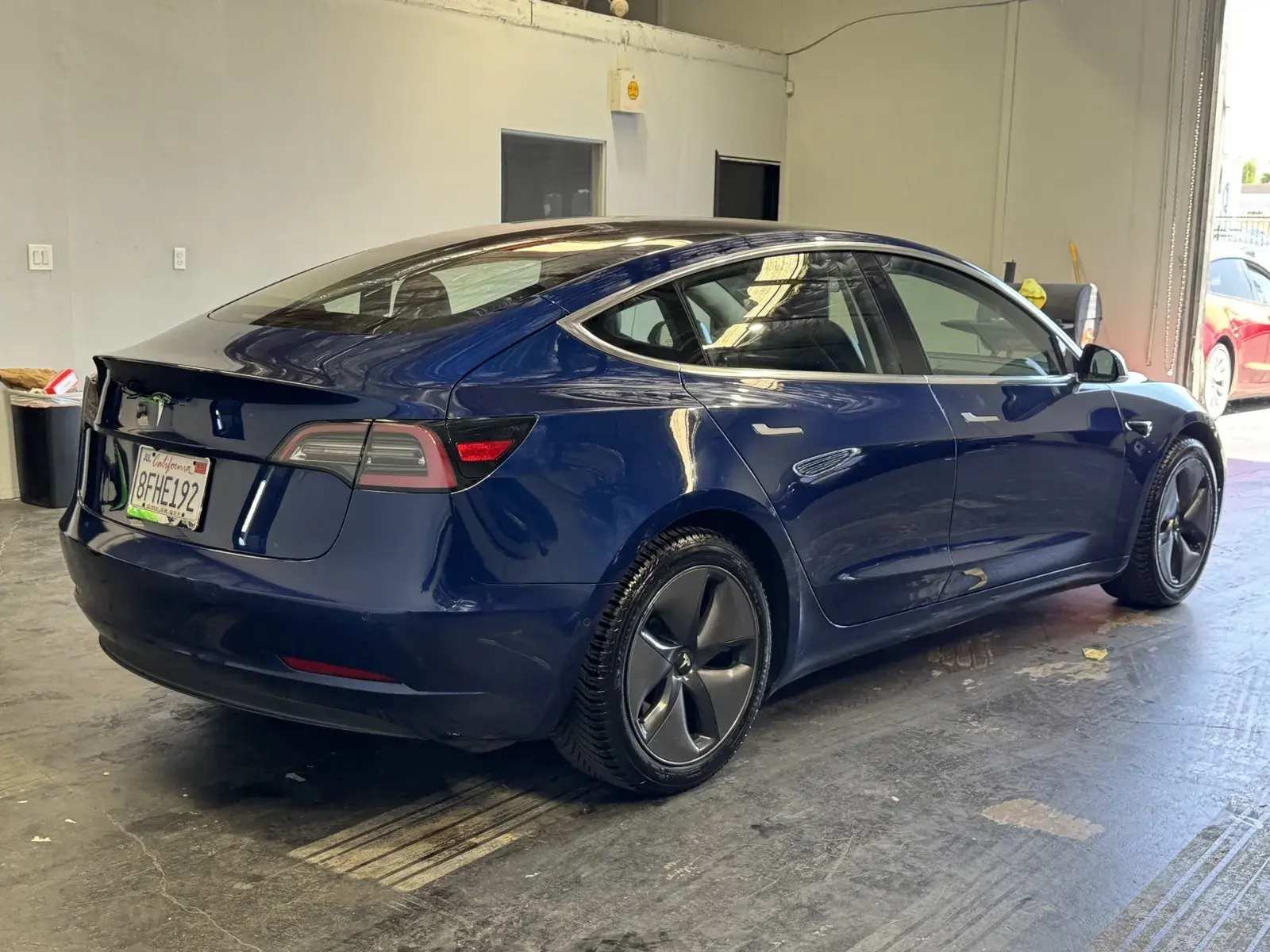 2018 Tesla Model 3 Long Range photo 4