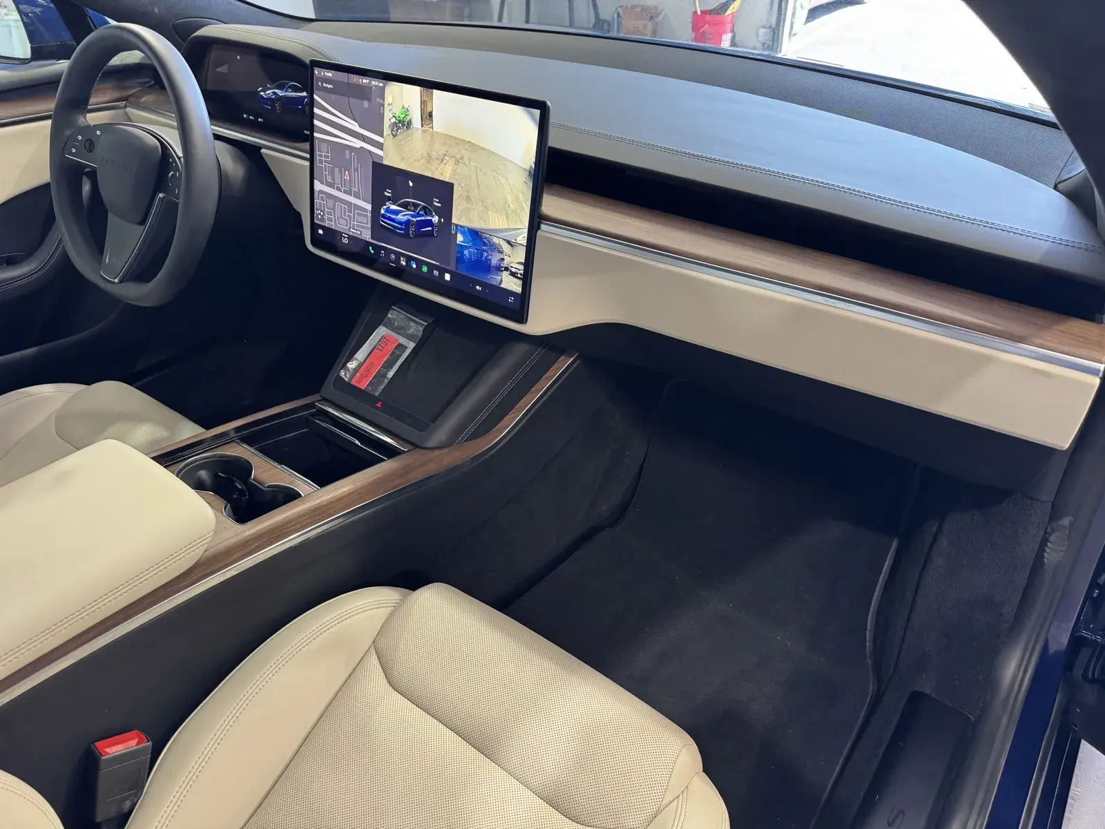 2025 Tesla Model S Base photo 5