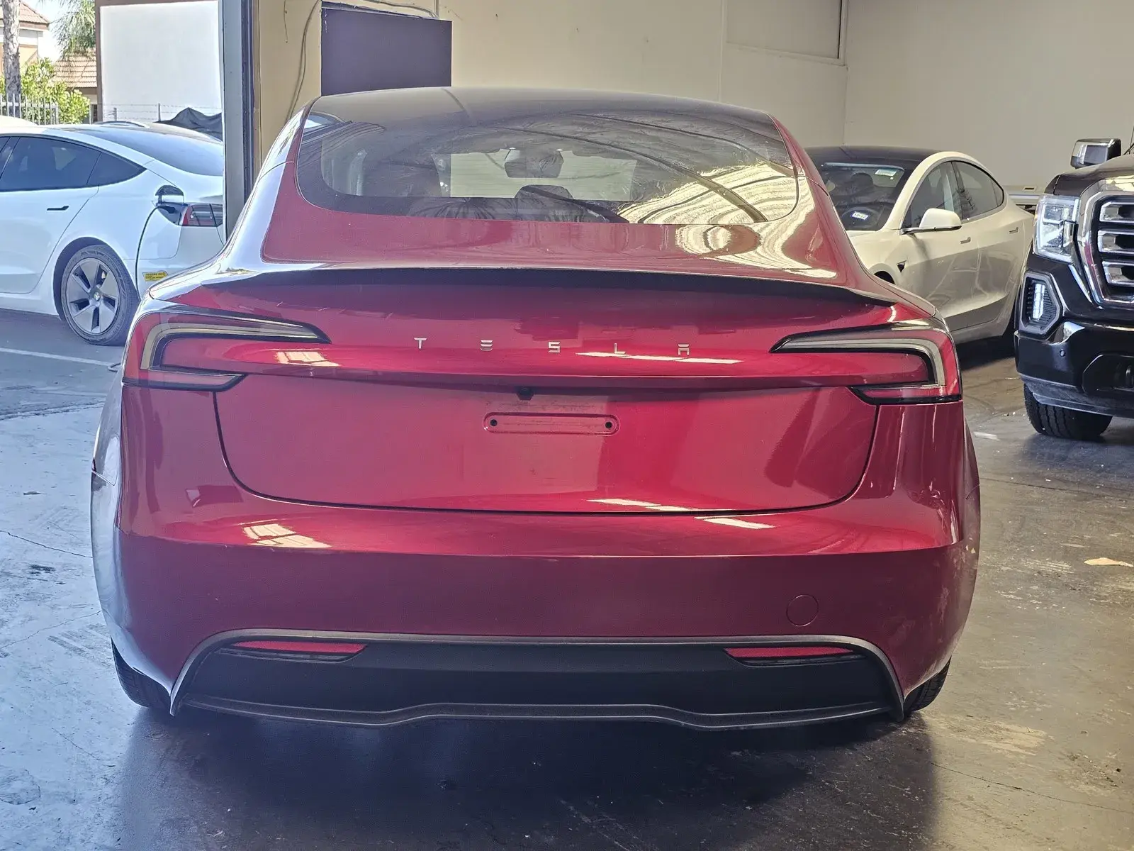 2025 Tesla Model 3 Long Range photo 3