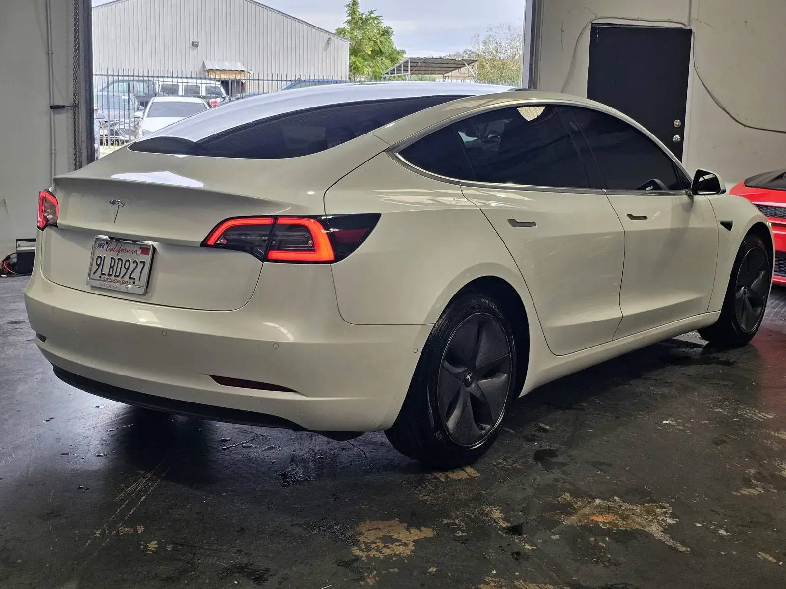 2020 Tesla Model 3 Standard Range Plus photo 4