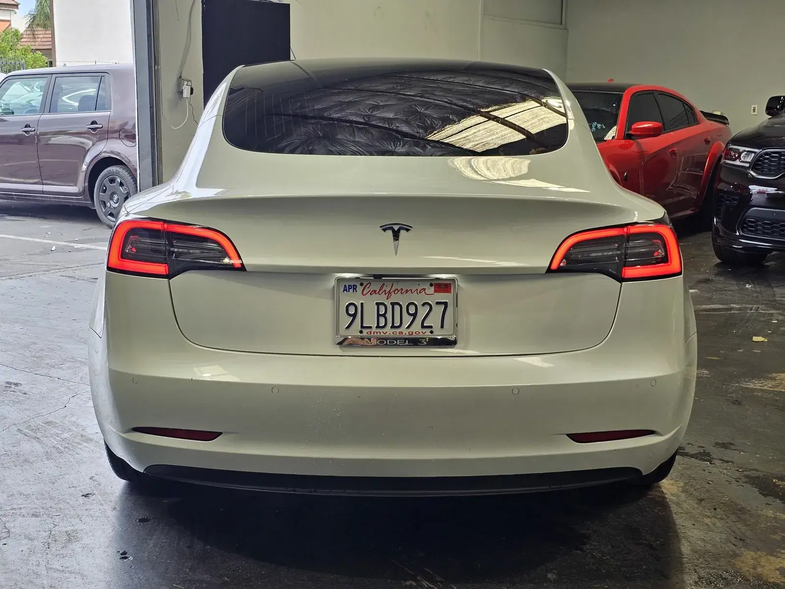 2020 Tesla Model 3 Standard Range Plus photo 3