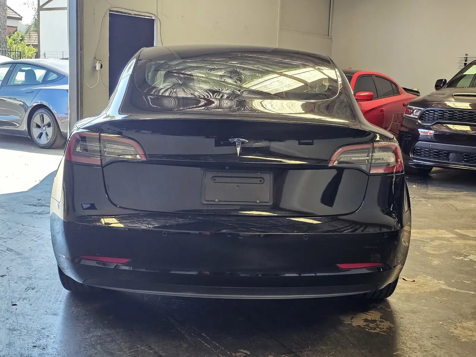 2018 Tesla Model 3 Long Range photo 3