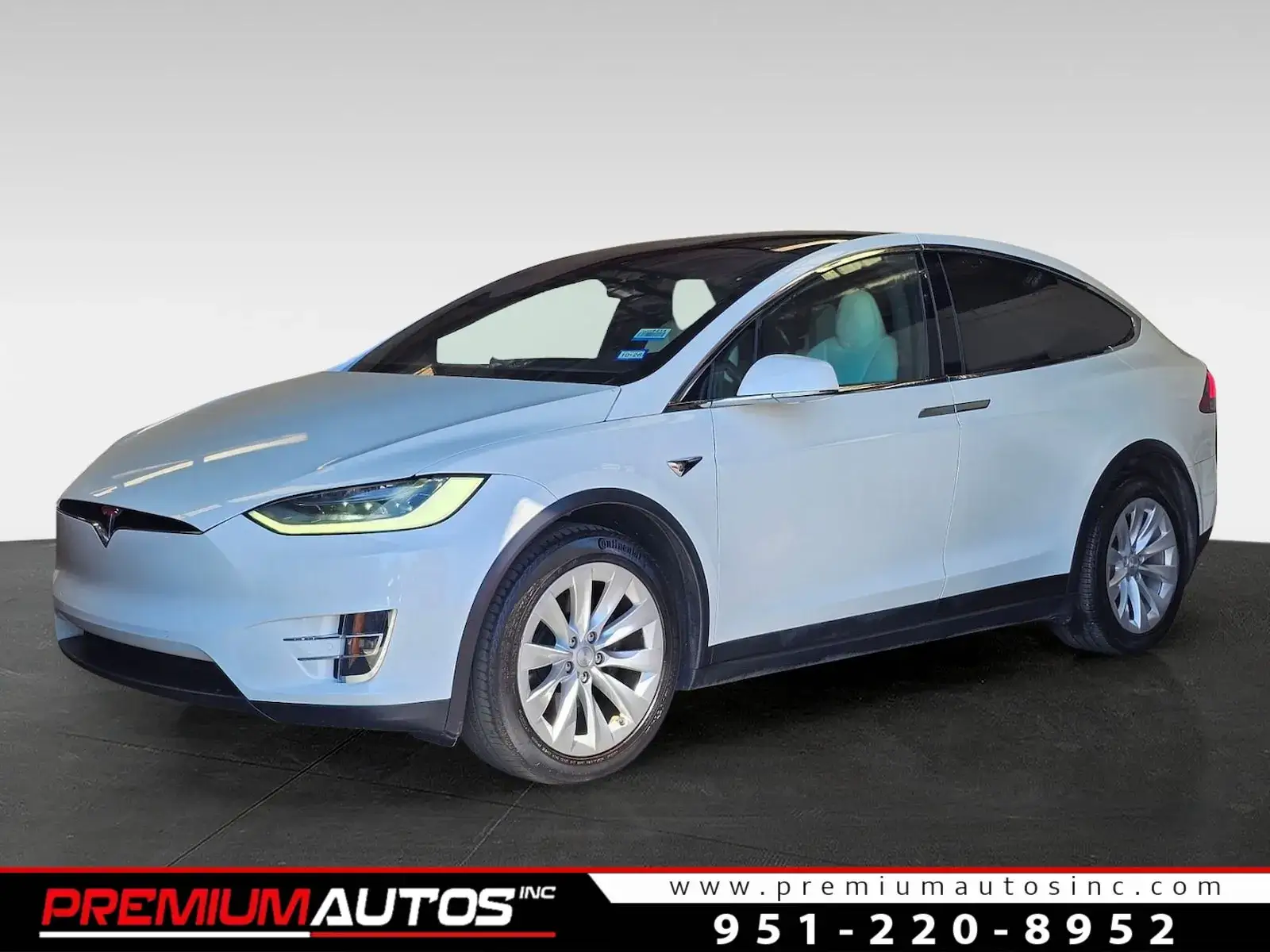 2021 Tesla Model X Long Range Plus photo 1