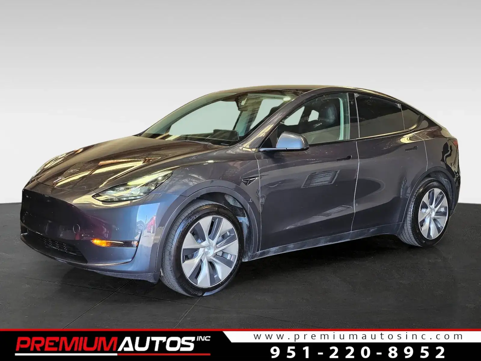 2022 Tesla Model Y Long Range Dual Motor AWD photo 1
