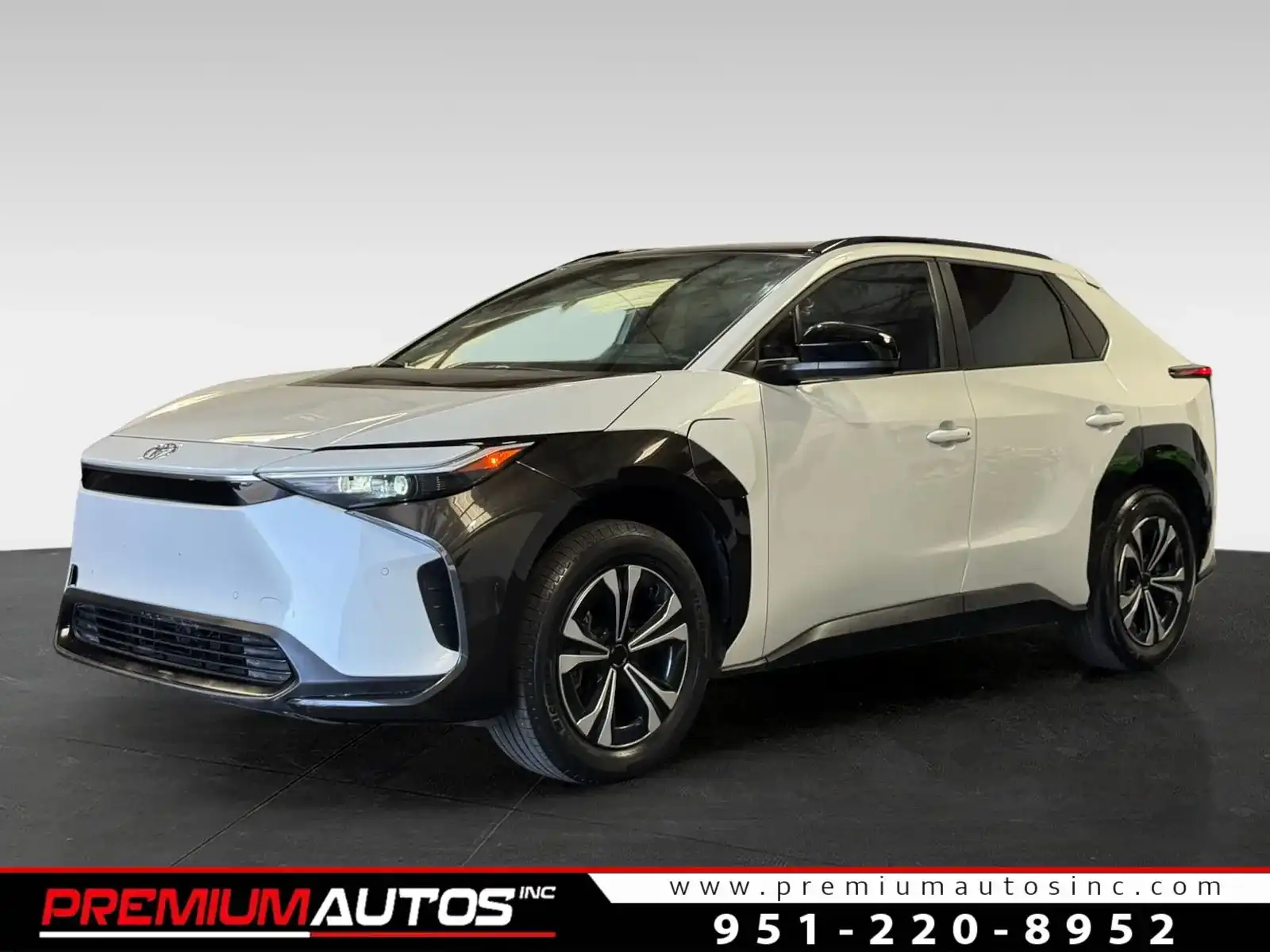 2024 Toyota bZ4X XLE AWD's photo