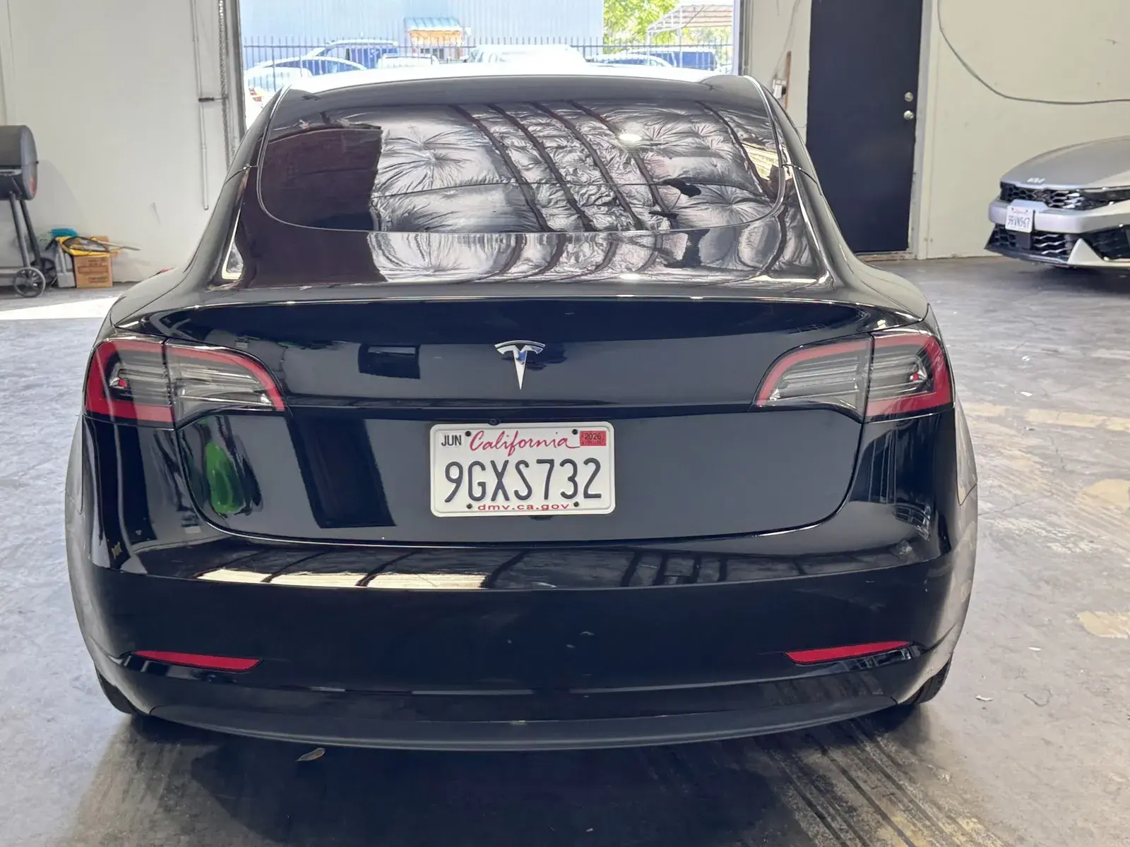 2023 Tesla Model 3 Base photo 3