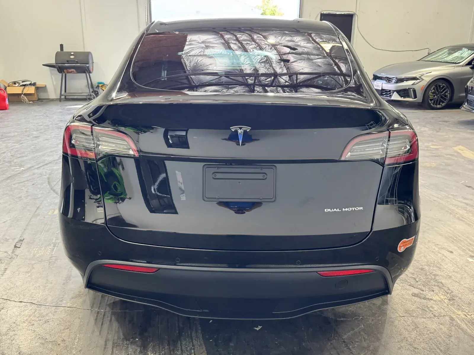 2020 Tesla Model Y Long Range Dual Motor AWD photo 3