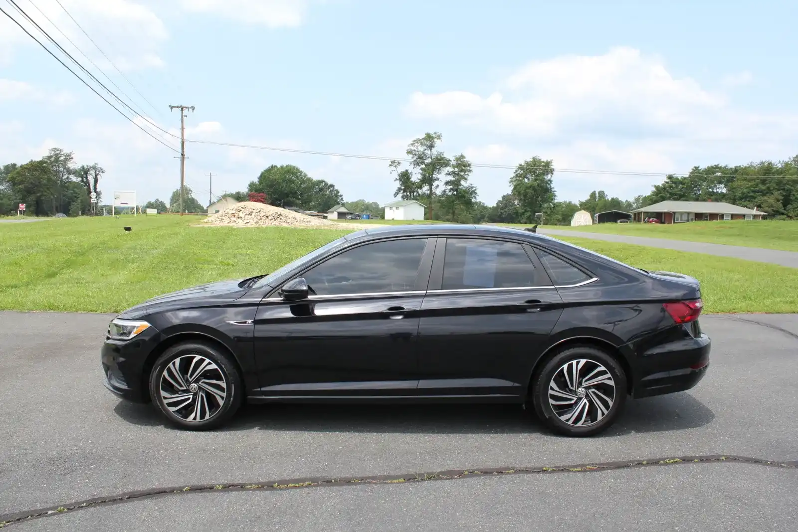 2020 Volkswagen Jetta 1.4T SEL Auto's photo