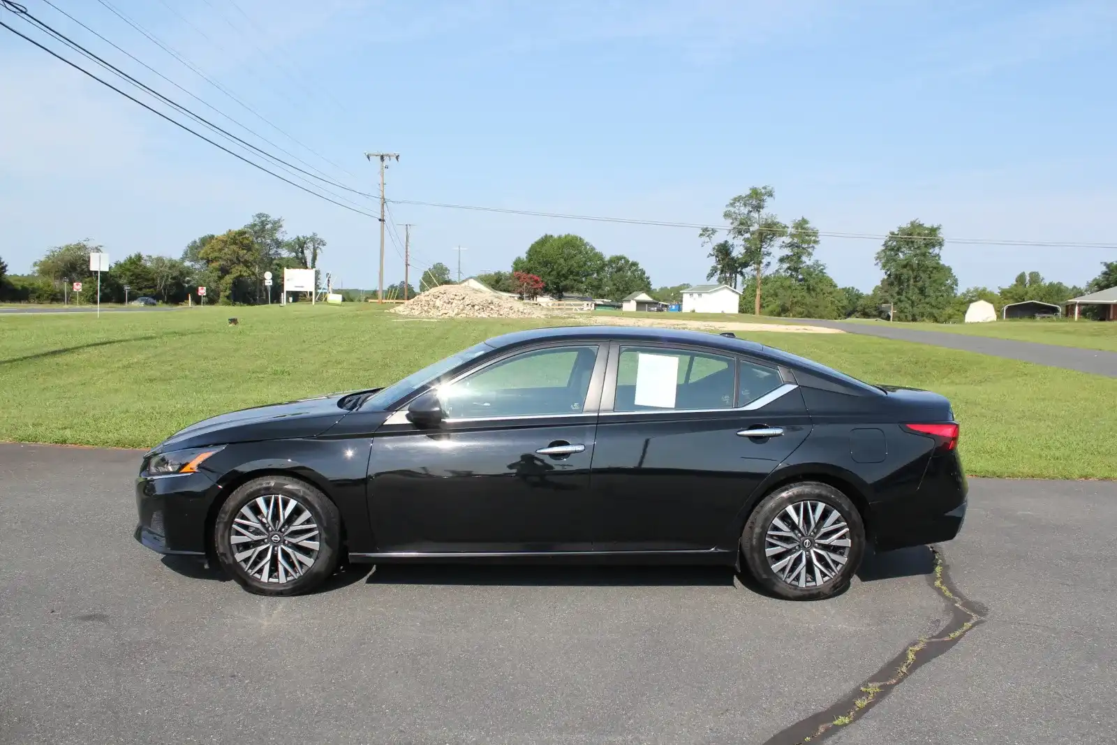 2024 Nissan Altima 2.5 SV's photo