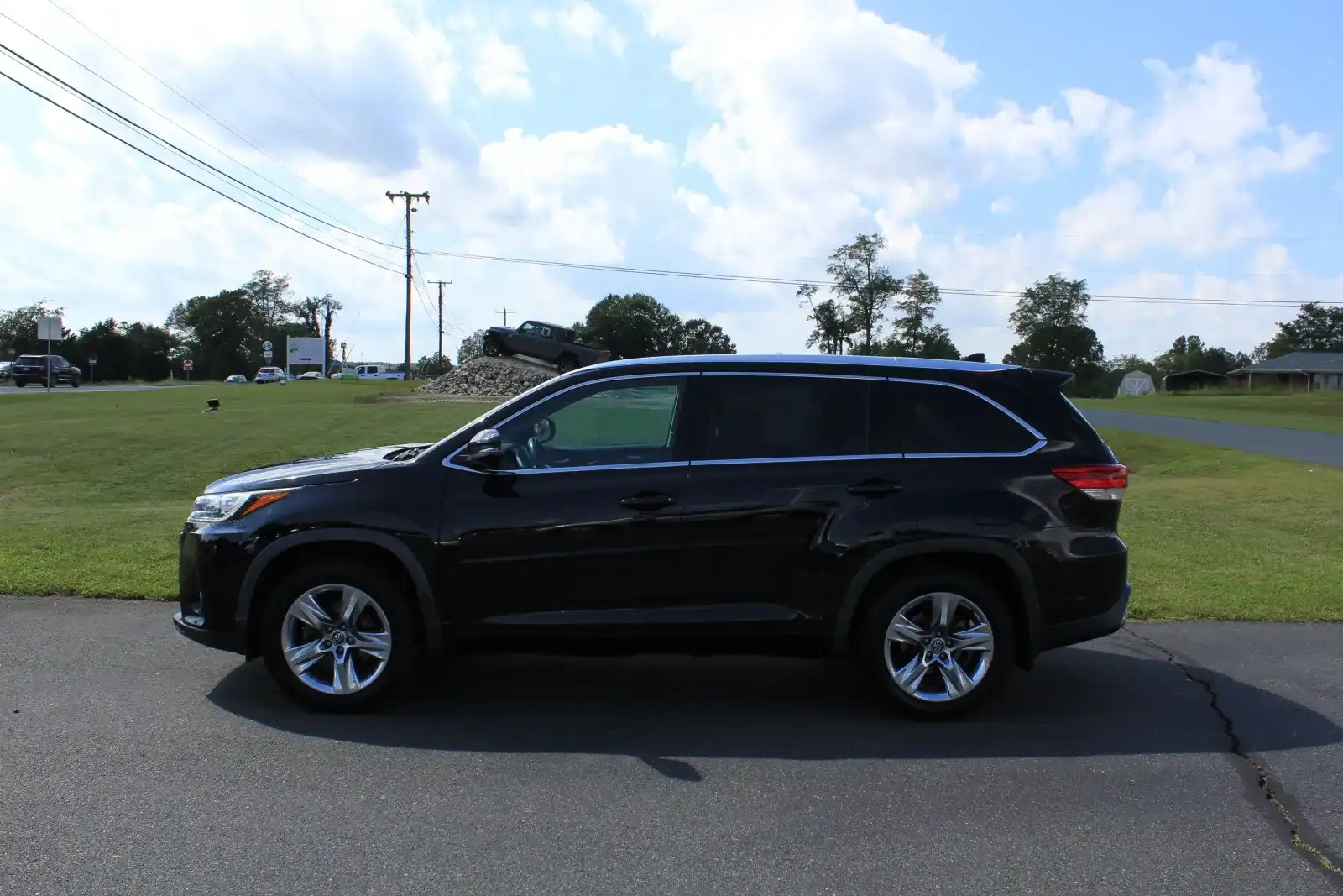 2019 Toyota Highlander Limited 4WD V6's photo