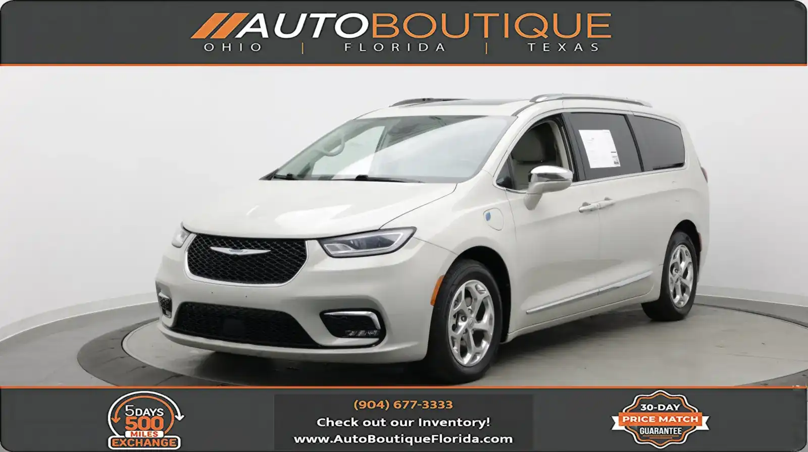 2021 Chrysler Pacifica Hybrid Limited Hybrid's photo
