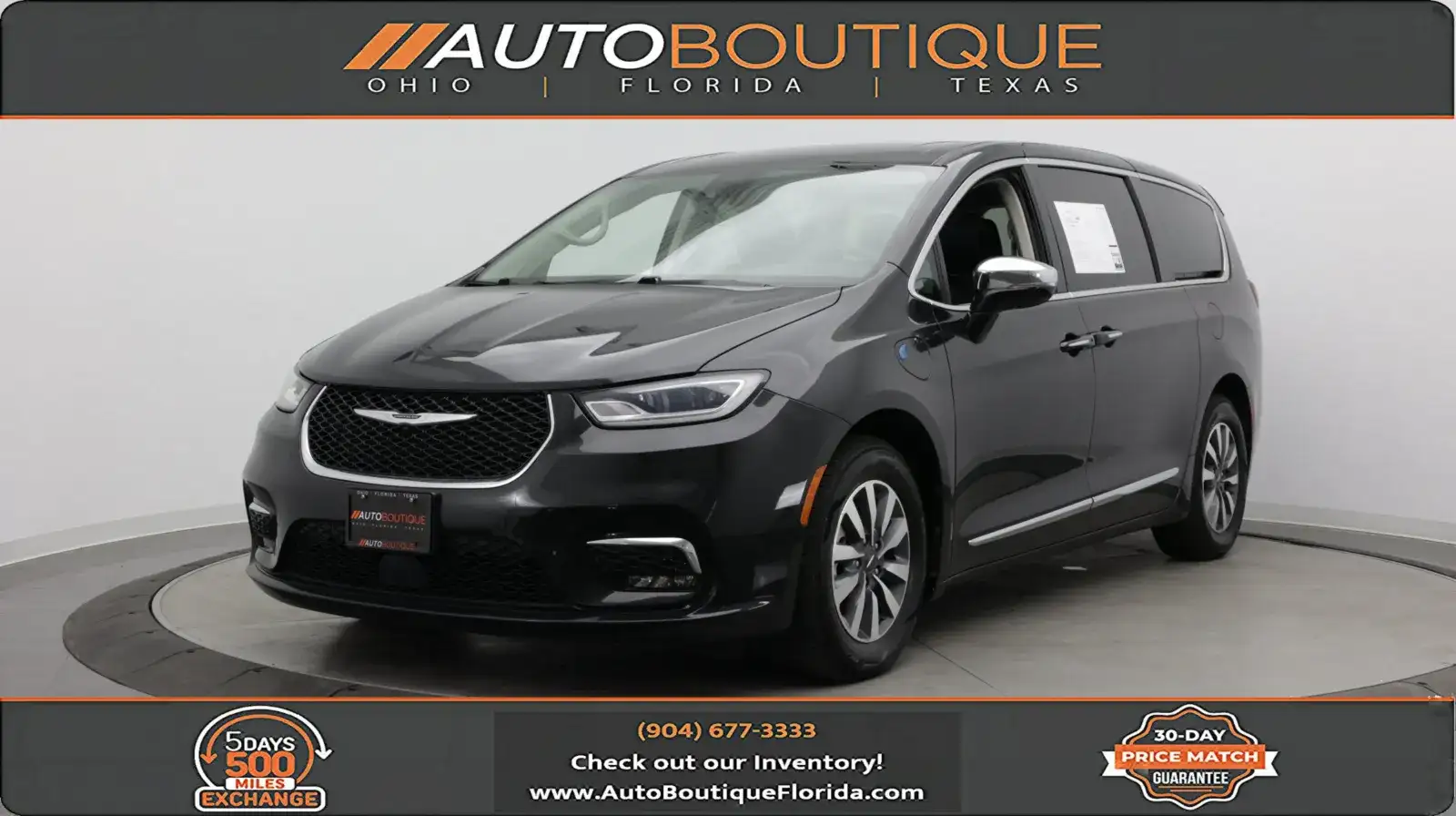 2023 Chrysler Pacifica Hybrid Limited Hybrid's photo