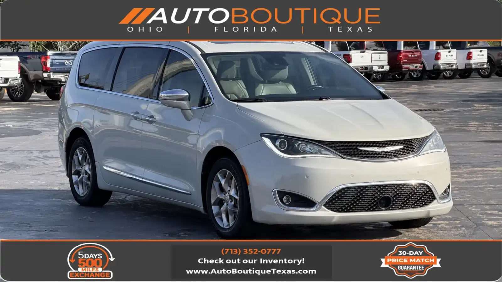 2019 Chrysler Pacifica Limited's photo