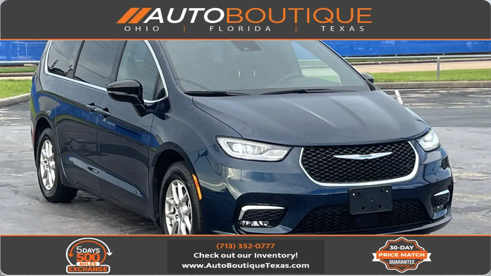 2025 Chrysler Pacifica Select photo 1